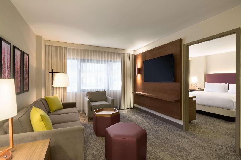 Люкс Кровать Кинг, Embassy Suites By Hilton Phoenix Downtown North
