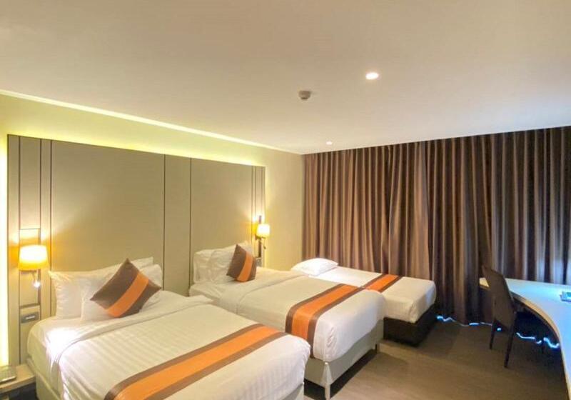 Люкс Адаптированный для Инвалидов, Embassy Suites By Hilton Phoenix Downtown North