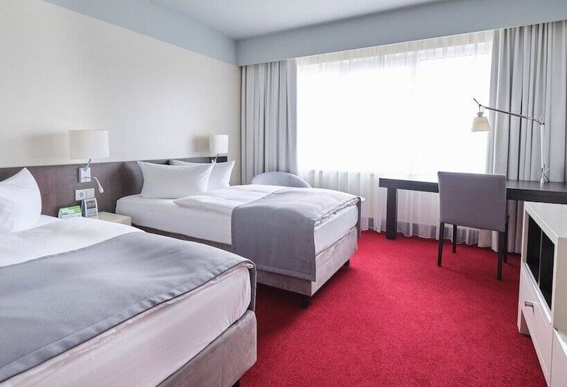 Номер Стандарт, Holiday Inn Berlin Airport   Conference Centre, An Ihg