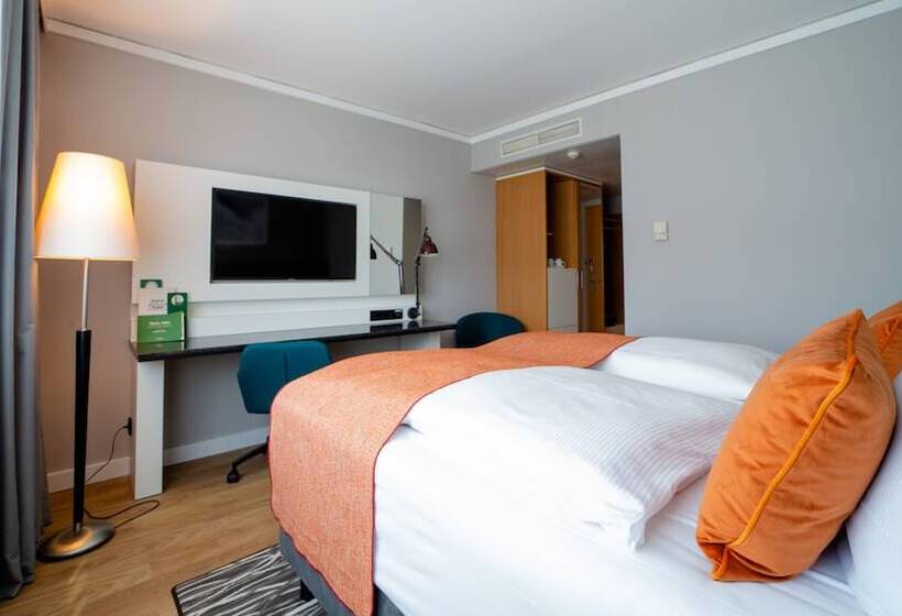 Номер Стандарт, Holiday Inn Berlin Airport   Conference Centre, An Ihg
