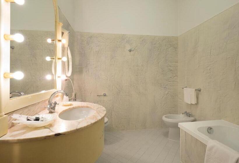 キングサイズベッドのデラックスルーム, Villa Braida