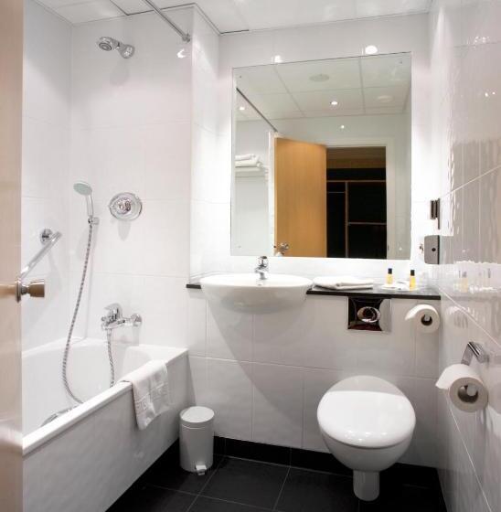Номер Стандарт Адаптированный для Инвалидов, Best Western Plus Milford Hotel