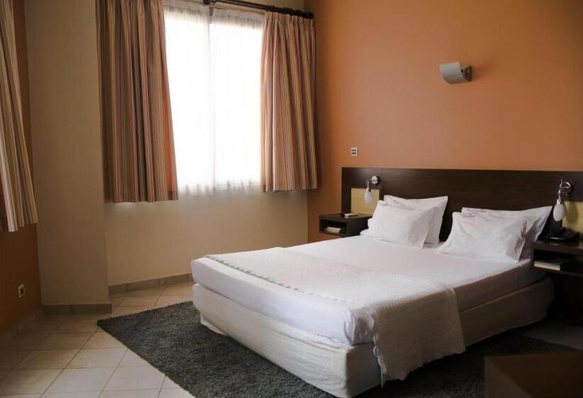 اتاق کلاسیک, Continental Luanda