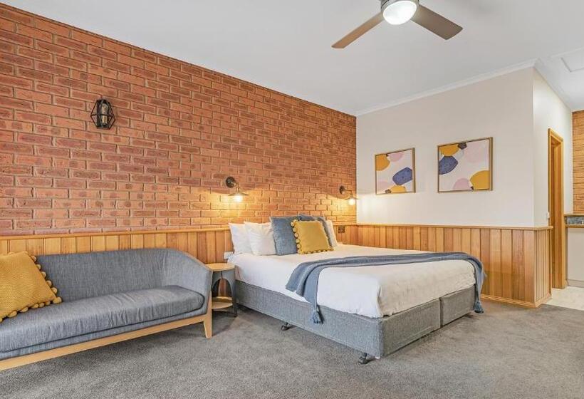Номер Deluxe Кровать Кинг, Golden River Motor Inn