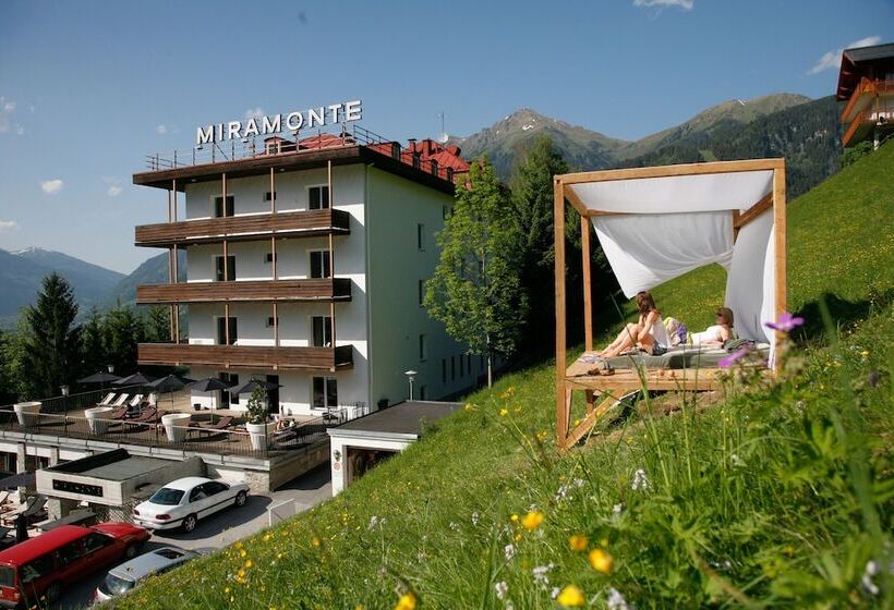 经济房, Design Hotel Miramonte