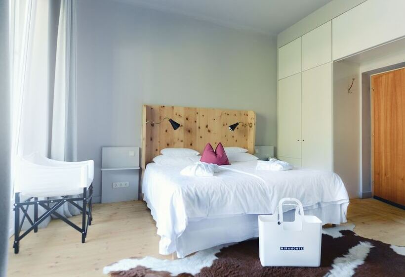 经济房, Design Hotel Miramonte