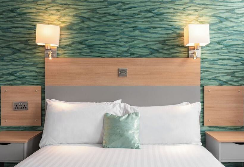 Номер Стандарт, Caledonian Hotel  A Bespoke Hotel’
