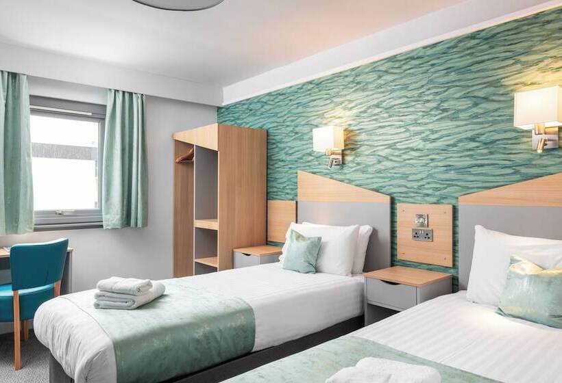 Номер Стандарт, Caledonian Hotel  A Bespoke Hotel’