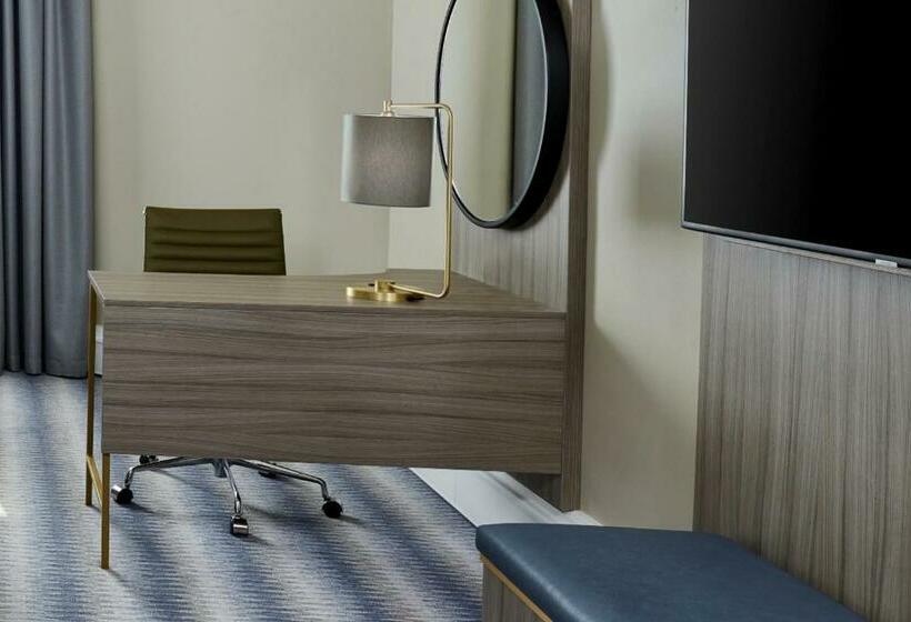 Номер Стандарт Трехместный, Leonardo Royal Southampton Grand Harbour