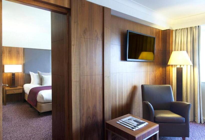 Представительский люкс с балконом, Crowne Plaza Reading