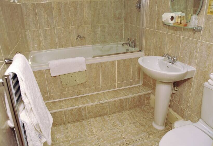 Номер Executive, Milford Hall Hotel   Newly Refurbished