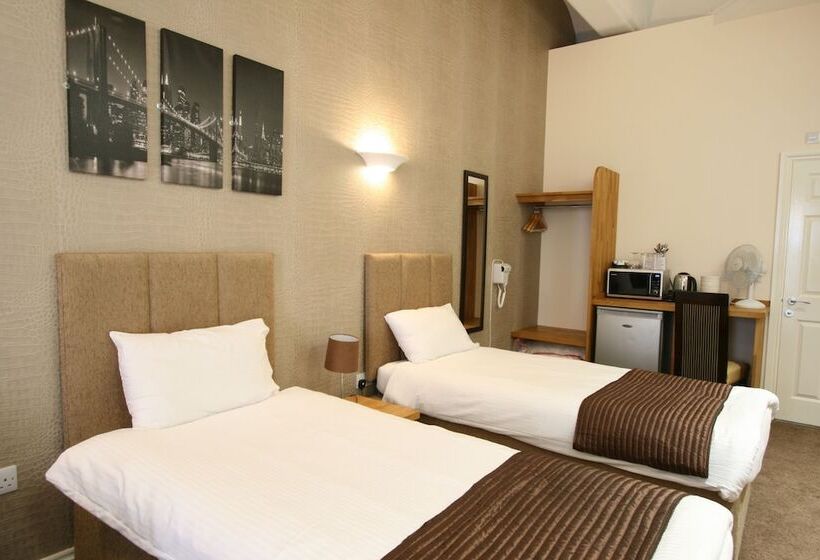 اتاق استاندارد, New County Hotel & Serviced Apartments By Roomsbooked