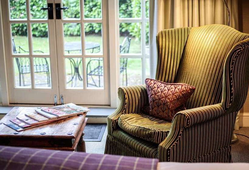 Люкс, Langshott Manor   Luxury Hotel Gatwick