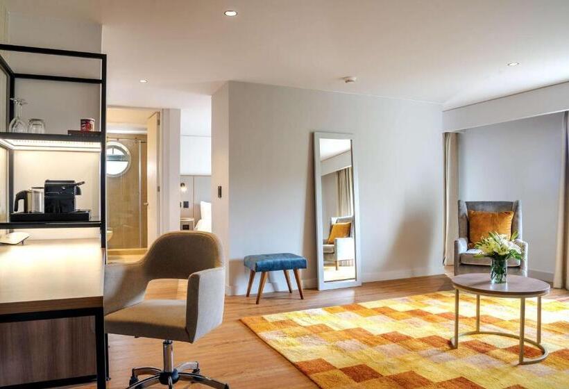 Семейный Номер, NH Bogota Pavillon Royal