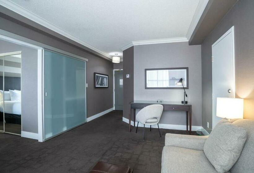 סוויטה, Sandman Signature Mississauga
