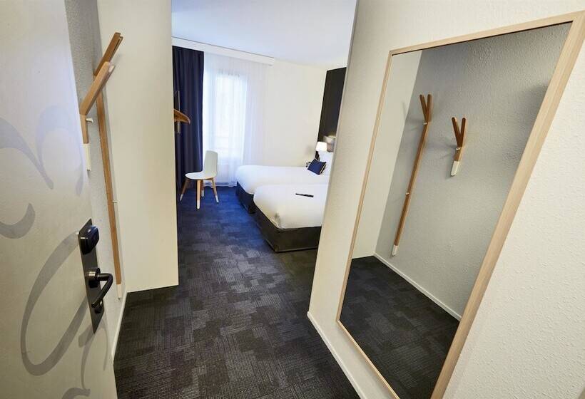 Номер Стандарт, Kyriad Hotel Brest