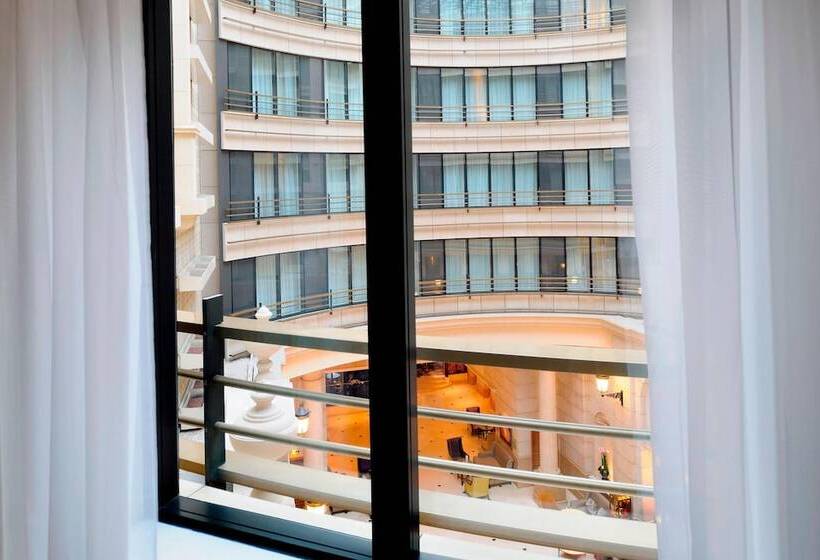 اتاق لوکس, Paris Marriott Champs Elysees