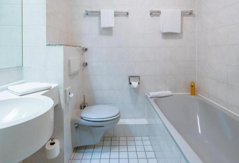 Номер Superior, ACHAT Hotel Rüsselsheim Frankfurt