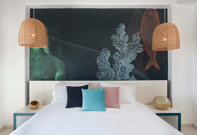 Люкс Deluxe Вид на Море, Kouros Hotel & Suites