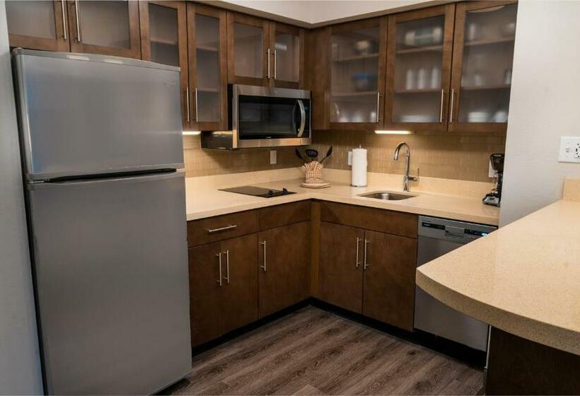 带大床的复式套间, Staybridge Suites Coeur D Alene, An Ihg