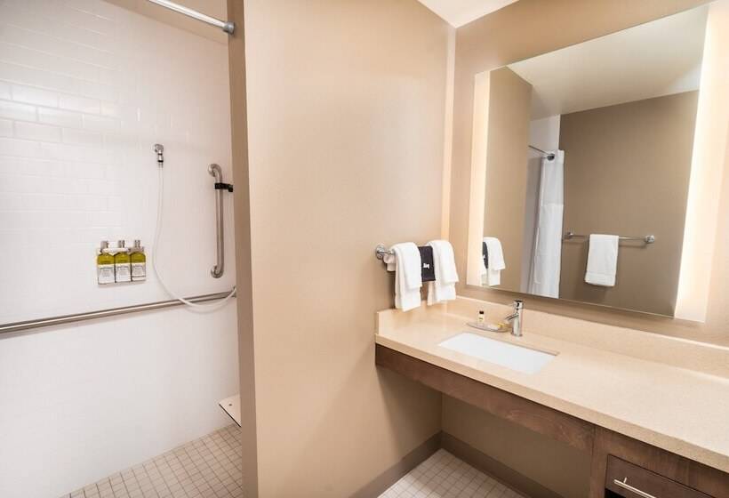 适合残疾人士使用的套间, Staybridge Suites Coeur D Alene, An Ihg