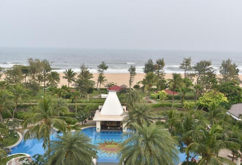 Deluxe Suite King Bed, Taj Fisherman’s Cove Resort & Spa, Chennai