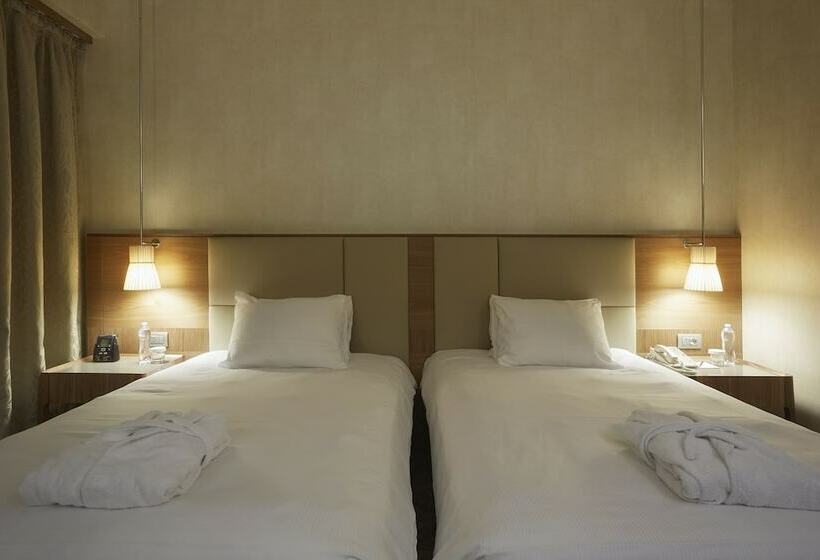 Standard Room, Hilton Milan