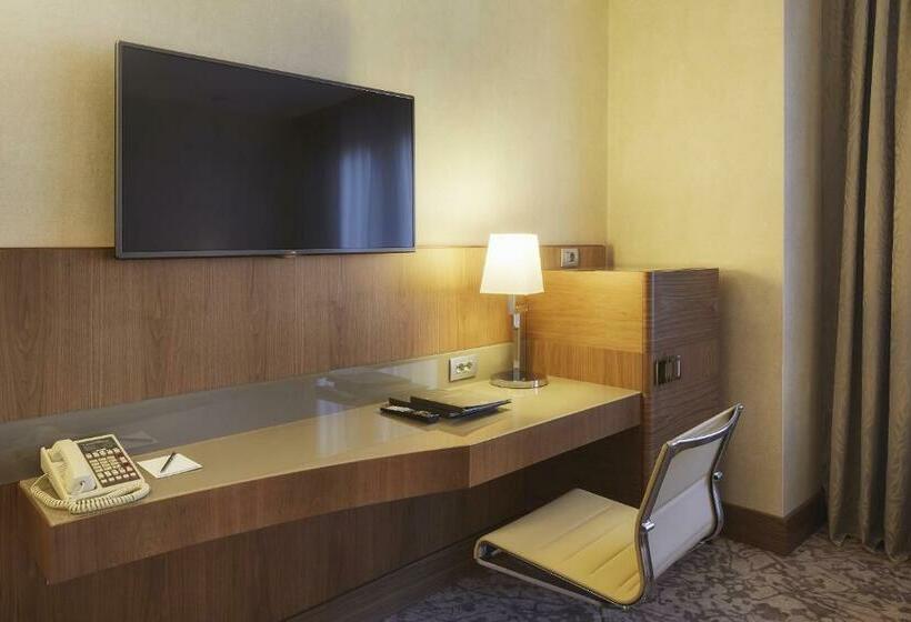 Executive Room, Hilton Milan