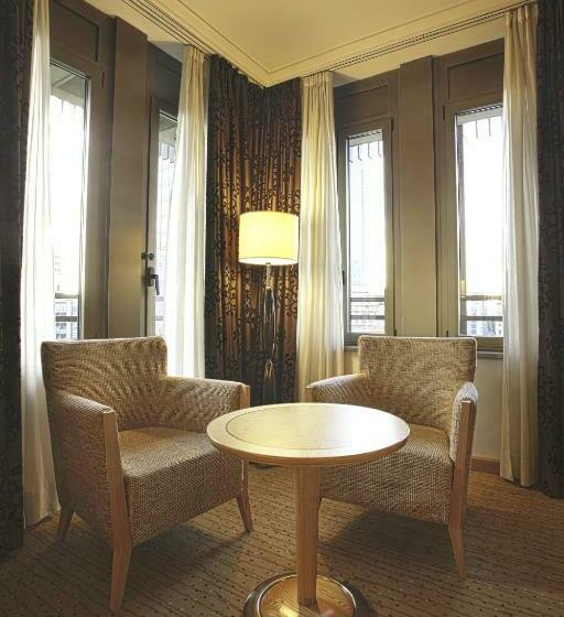 Deluxe Room, Hilton Milan
