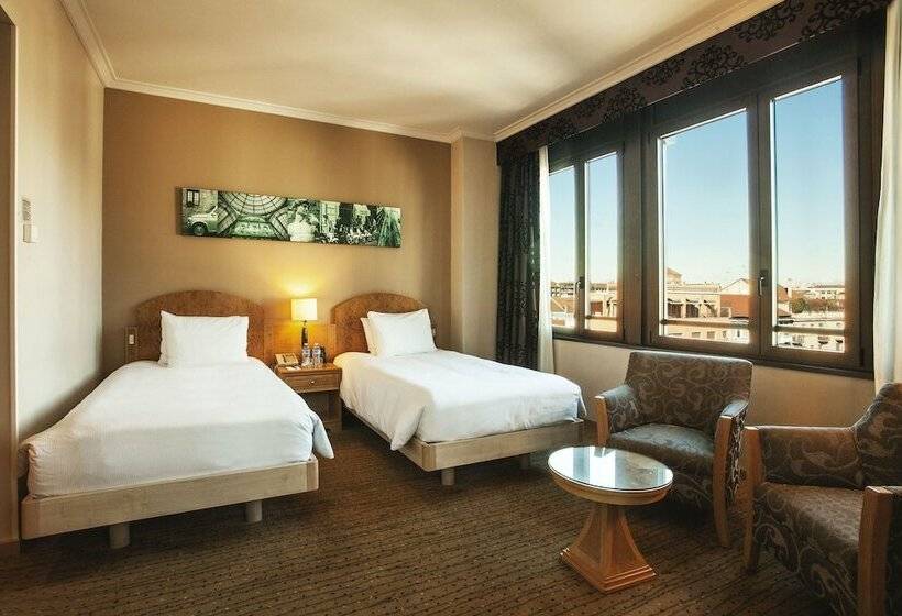 Deluxe Room, Hilton Milan