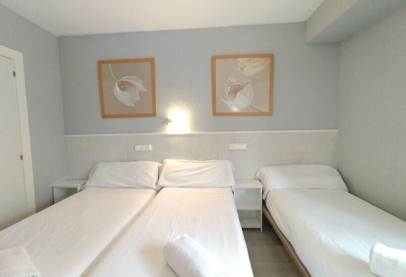 חדר סטנדרט לארבעה, Hostal Albero By Gaiarooms