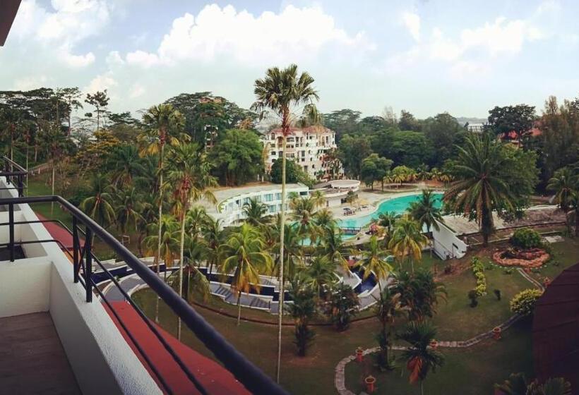Номер Премиум, Klana Resort Seremban