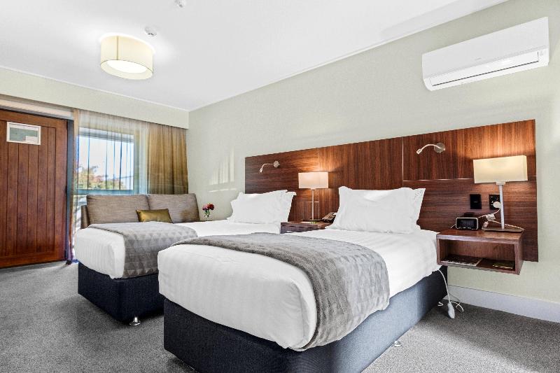 Номер Стандарт Вид на Озеро, Holiday Inn Queenstown Frankton Road, An Ihg