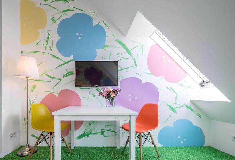 Номер Economy, Flowers Hotels