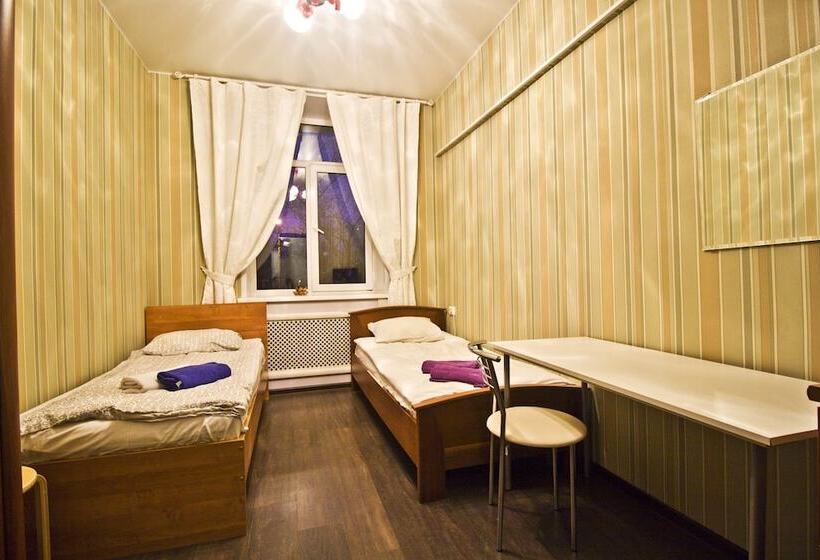 스탠다드 룸 공동 욕실, Lakshmi Rooms Park Pobedy