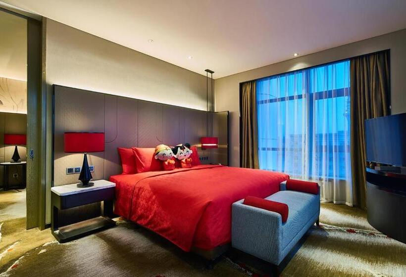 Номер Superior Кровать Кинг, Wanda Realm Qiqihar