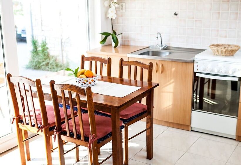 침실 1개 테라스 아파트, Guest House Mara