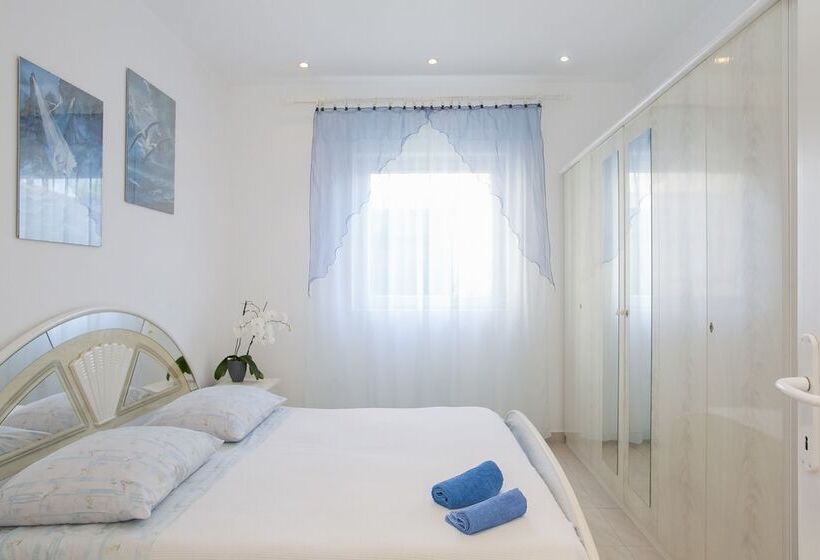 테라스가 있는 2 베드룸 아파트, Guest House Mara