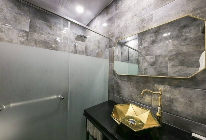 Deluxe Suite Sea View, Merrymud