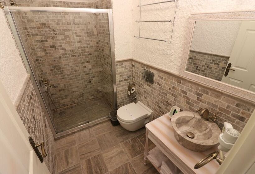 اتاق استاندارد سه نفره, Galya Otel Alacati