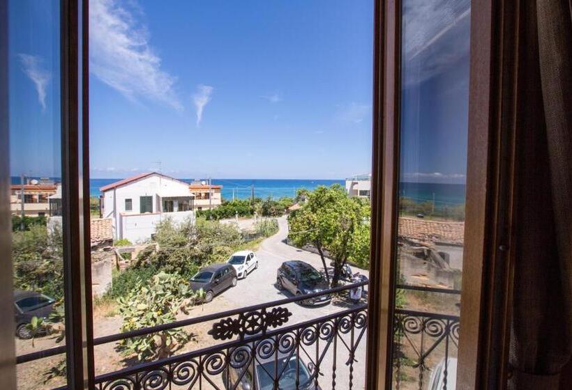 Номер Стандарт Вид на Море, Villa Margherita