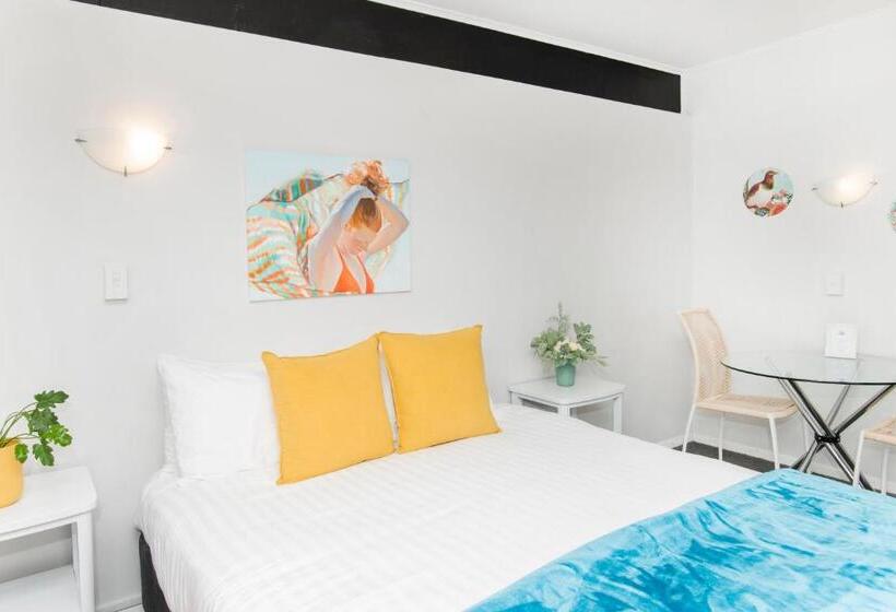 Студия Стандарт, Waikanae Beach Motel