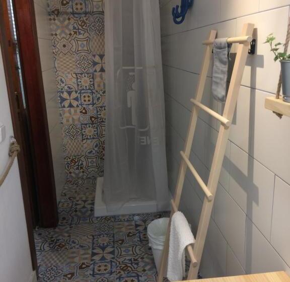 اتاق خانوادگی با سرویس بهداشتی مشترک, Guesthouse Ca Artù
