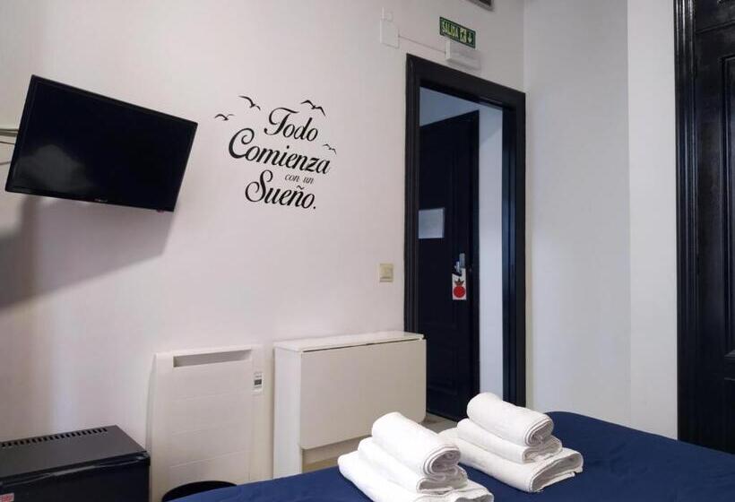 Номер Basic, Flats Friends Plaza De La Reina
