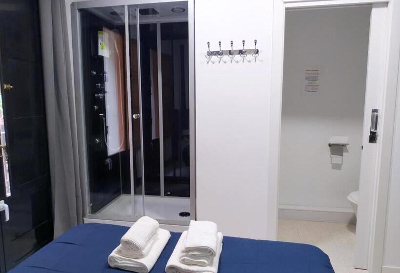 Номер Economy, Flats Friends Plaza De La Reina