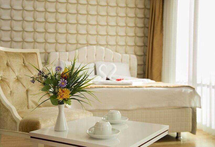 Полулюкс, Safran City Hotel&spa Cafe&bar