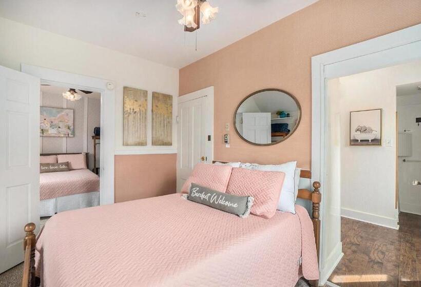 Четырехместный Номер Стандарт, Waters View Inn
