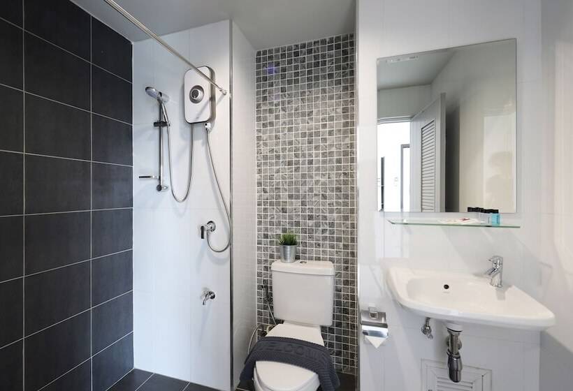 家庭间, Sukh Serviced Apartment