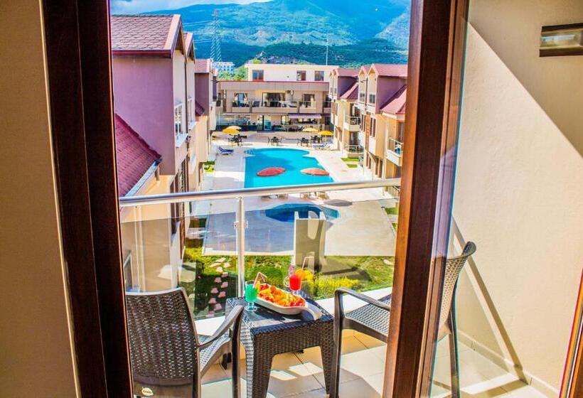 Студио Стандарт Вид на Бассейн, Form Thermal Hotel & Spa Kazdağları