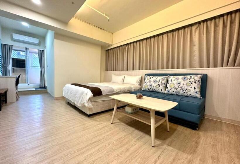 اتاق سوپریور, Music City Inn